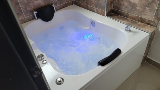JACUZZIS PARA 2 PERSONAS - Image 2