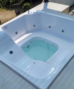 JACUZZIS PARA 4 A 8 PERSONAS